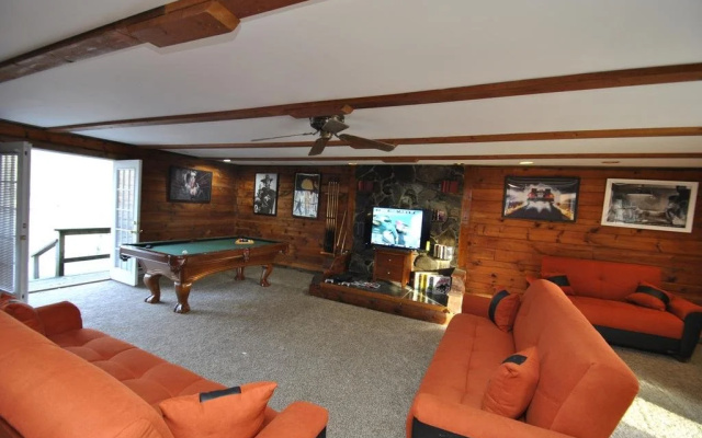 photo 3 of Grand Summit Lodge on Whiskey Mountain