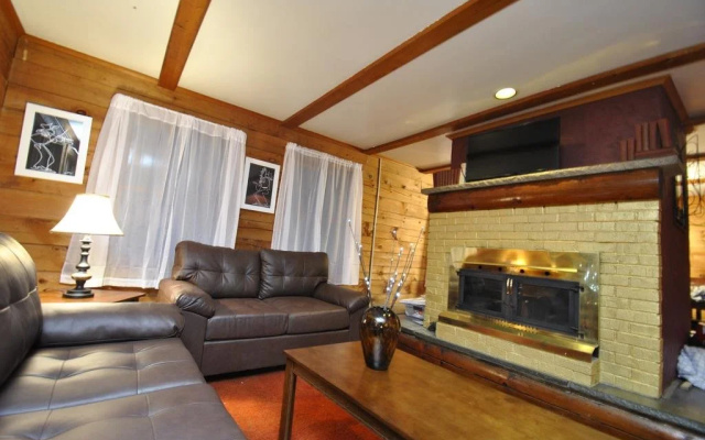 photo 4 of Grand Summit Lodge on Whiskey Mountain