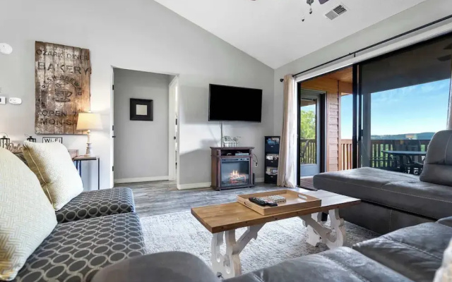photo 5 of Grand View at the Pointe - Rolling Hills