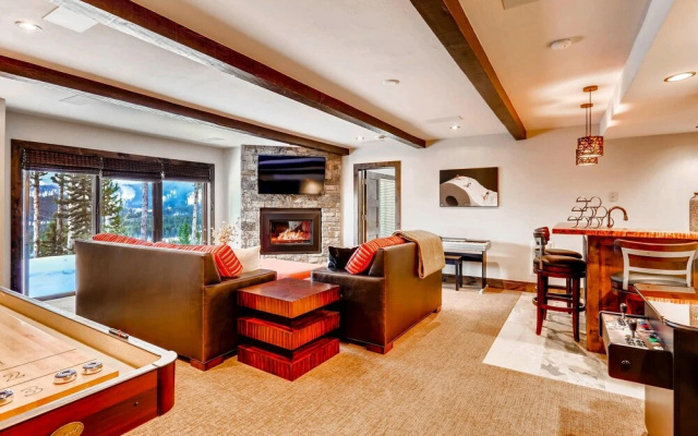 photo 2 of Grand Vista Lodge