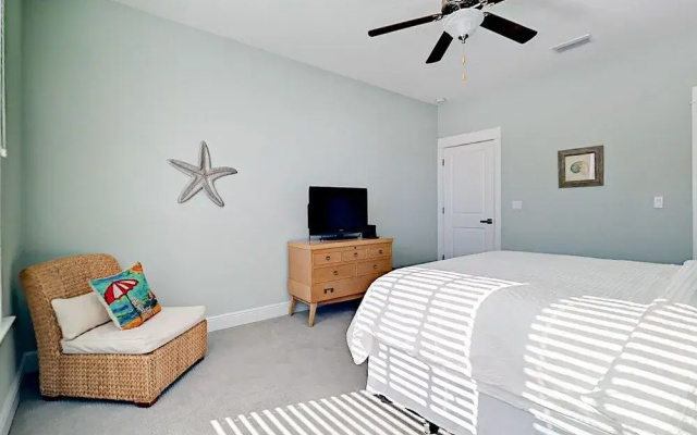 photo 4 of Grande Pointe Home by RedAwning