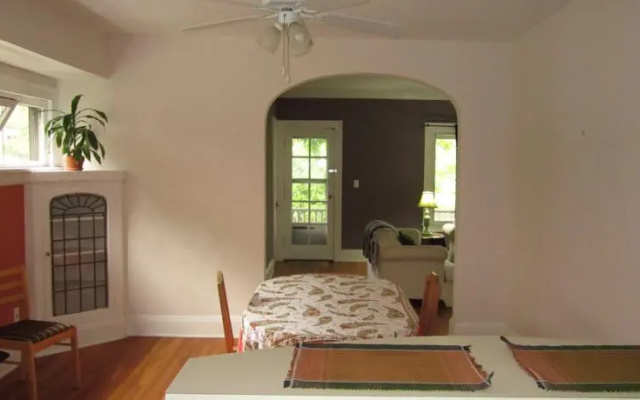 photo 3 of Grandview House