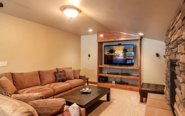 photo 3 of Granite Peaks Villa