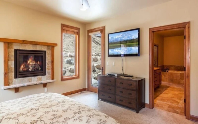 photo 4 of Granite Peaks Villa