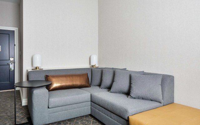 photo 2 of The Sire Hotel Lexington, Tapestry Collection by Hilton