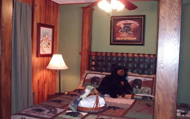 photo 4 of Gray Wolf Mountain Inn