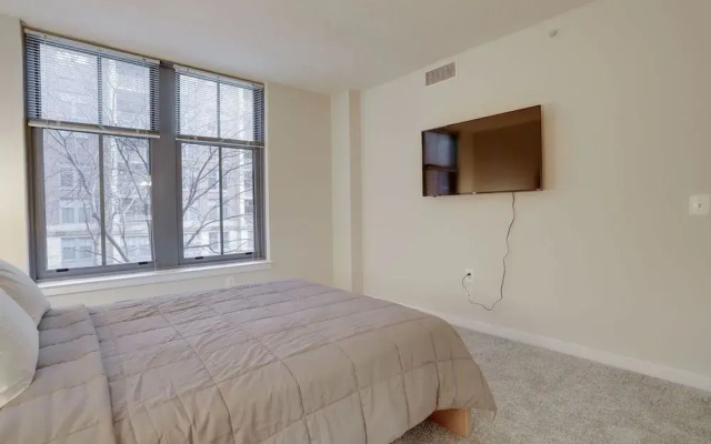 photo 5 of Great Business Condo At Pentagon City