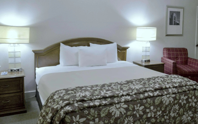 photo 2 of Motel 6 San Francisco, CA – Great Highway
