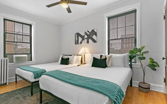 photo 4 of Great Price & Top Location, Comfy 1BR Apt for 4