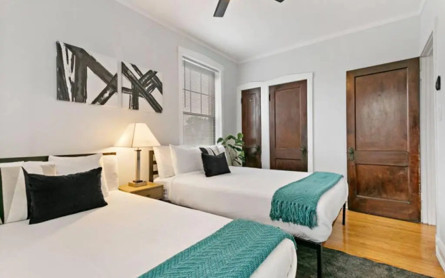 photo 5 of Great Price & Top Location, Comfy 1BR Apt for 4