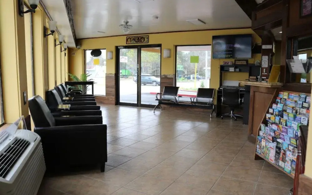 photo 2 of Great Western Inn