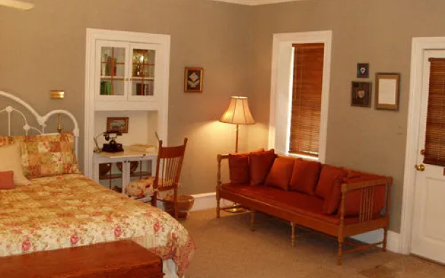 photo 4 of Green Gate Village Historic Inn
