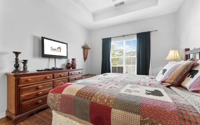 photo 2 of Green Mountain Grand 4 Bedroom Condo by RedAwning
