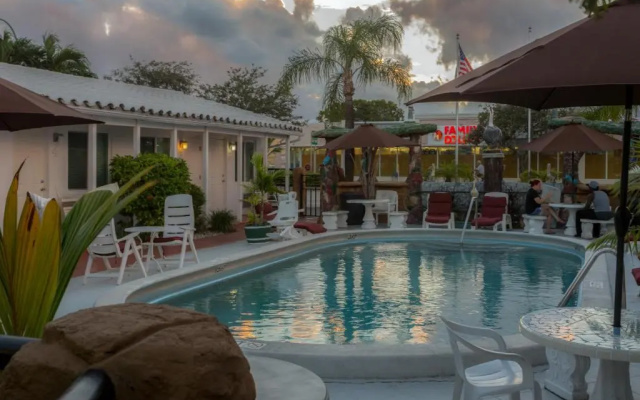photo 5 of Green Seas Motel