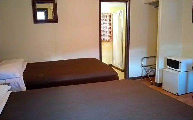 photo 5 of Green Valley Motel