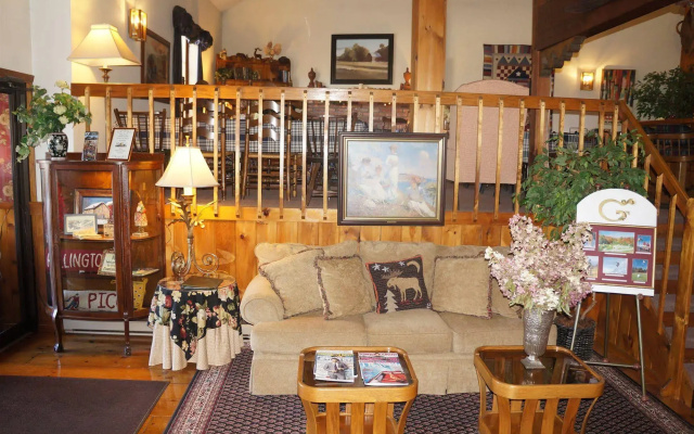 photo 2 of Greenbrier Inn