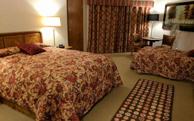 photo 4 of Greenbrier Inn