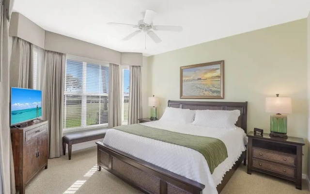 photo 3 of Greenlinks 312, Naples Florida Vacation Rentals 2 Bedroom Condo by Redawning