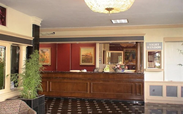 photo 3 of Greenway Inn  Suites