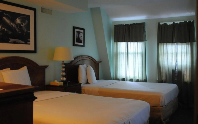photo 5 of The Grenville Hotel and Restaurant