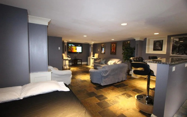 photo 5 of Gresham Getaway