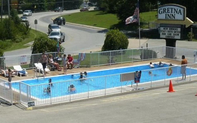 photo 2 of Gretna Inn