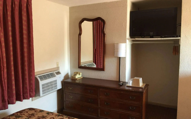 photo 3 of Gretna Motel