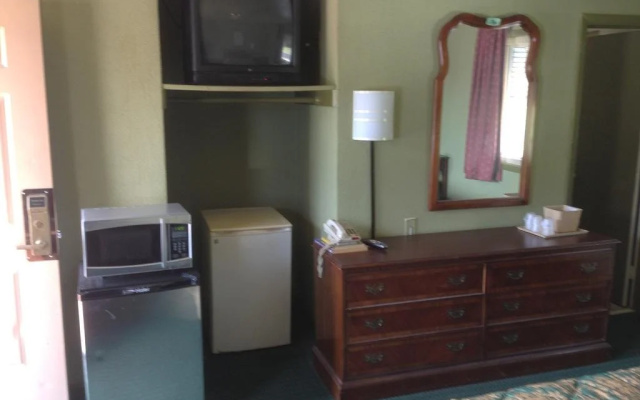 photo 5 of Gretna Motel