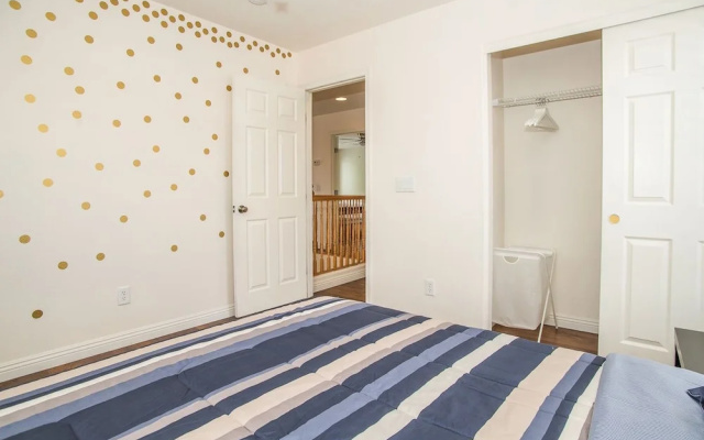 photo 4 of Grey High Roller - 4Bd 3Ba