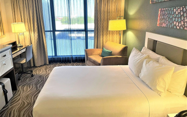 photo 4 of Wyndham Lake Buena Vista – Disney Springs® Area