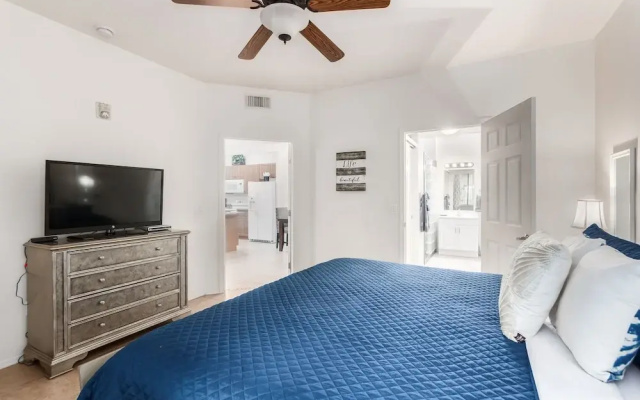 photo 4 of Ground Floor w/ a HEATED POOL/SPA & WORKOUT FACILITY by RedAwning