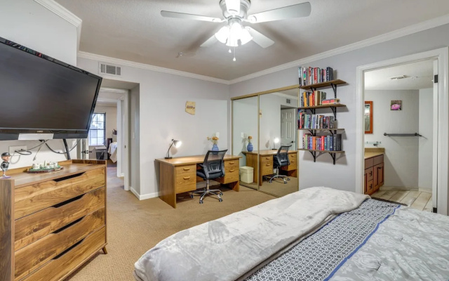 photo 5 of Walk to Park: Scottsdale Condo w/ Community Pool!