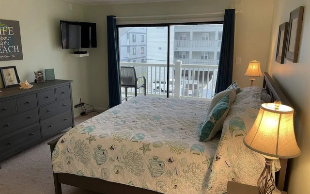 photo 5 of Grove Pointe 201