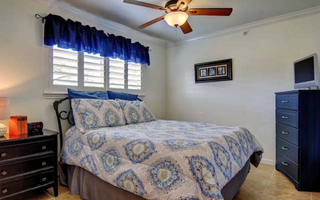 photo 5 of Guadalupe River Nut House   Ww I203 2 Bedroom Condo by RedAwning