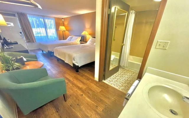 photo 5 of Eureka Springs Heritage Motel