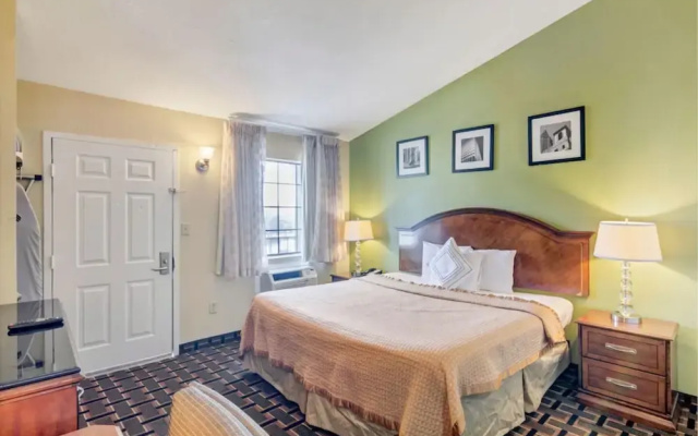 photo 3 of Savannah Garden Hotel