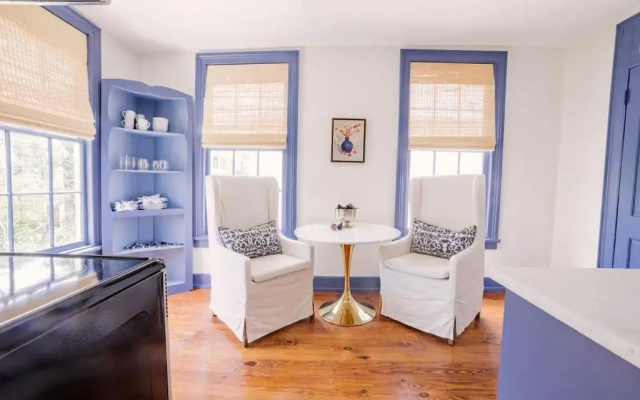photo 2 of Guesthouse Charleston EAST 42 All
