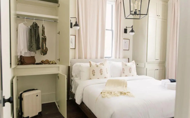 photo 2 of Guesthouse Charleston EAST 46 E