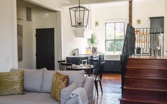 photo 3 of Guesthouse Charleston EAST 46 F