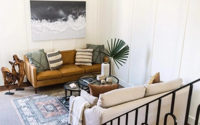 photo 4 of Guesthouse Charleston EAST 46 F