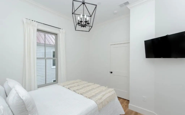 photo 4 of Guesthouse Charleston WEST 242 B and C