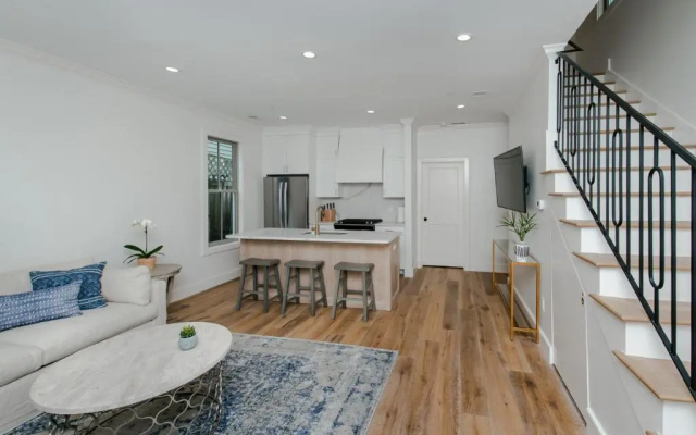 photo 5 of Guesthouse Charleston WEST 242 B
