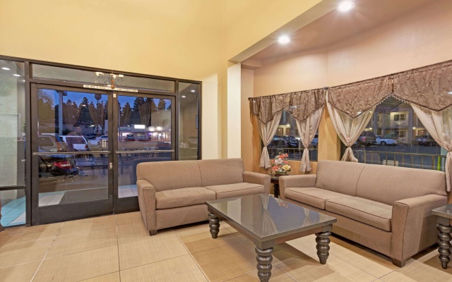 photo 4 of Travelodge by Wyndham Whittier