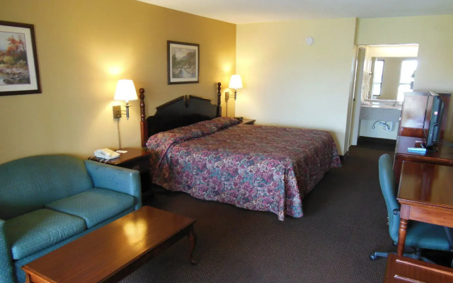 photo 4 of GuestHouse Inn Clarksville