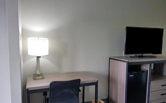 photo 3 of Empire Inn Cypress