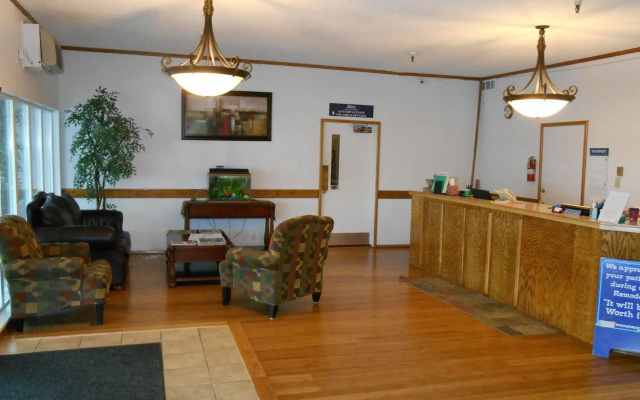 photo 2 of GuestHouse Inn & Suites Eugene / Springfield