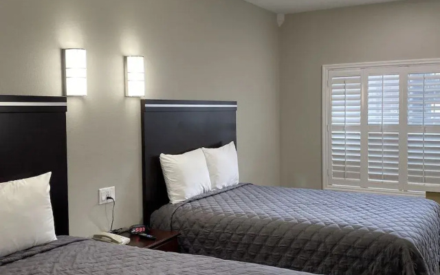 photo 2 of GuestHouse Pico Rivera Downey