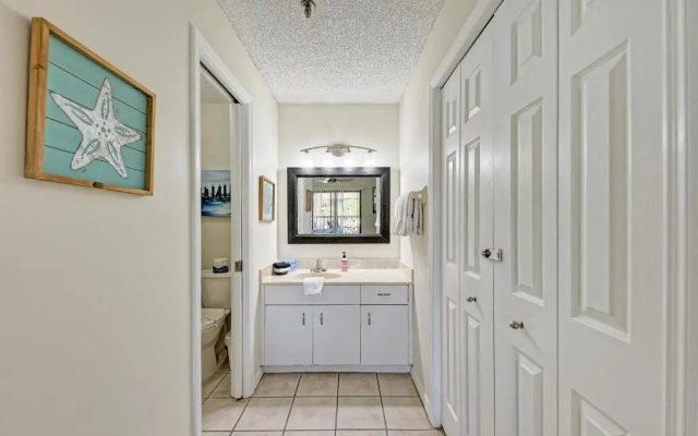 photo 4 of Gulf Breeze Ami-2bd-2ba-condo-private Beach Access-heater Pool-water Views From Every Window