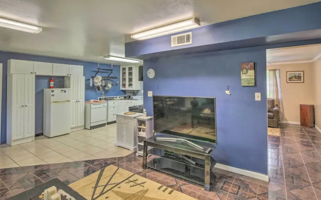 photo 5 of Gulf Coast Home < 2 Mi to Parks & Museums!