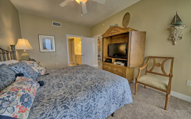 photo 4 of Gulf Crest Condominium #2105 - 2 Br Condo